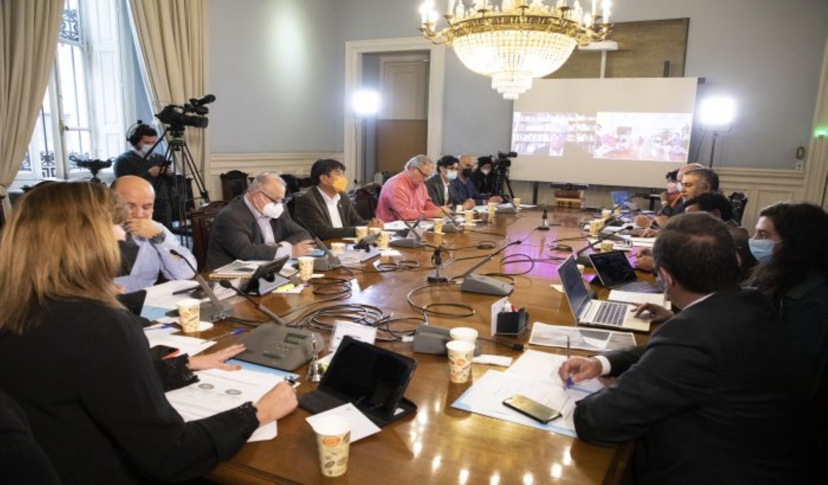 Comisión de Minería y Energía del Senado insistió en la necesidad de legislar sobre un nuevo gobierno corporativo para ENAP