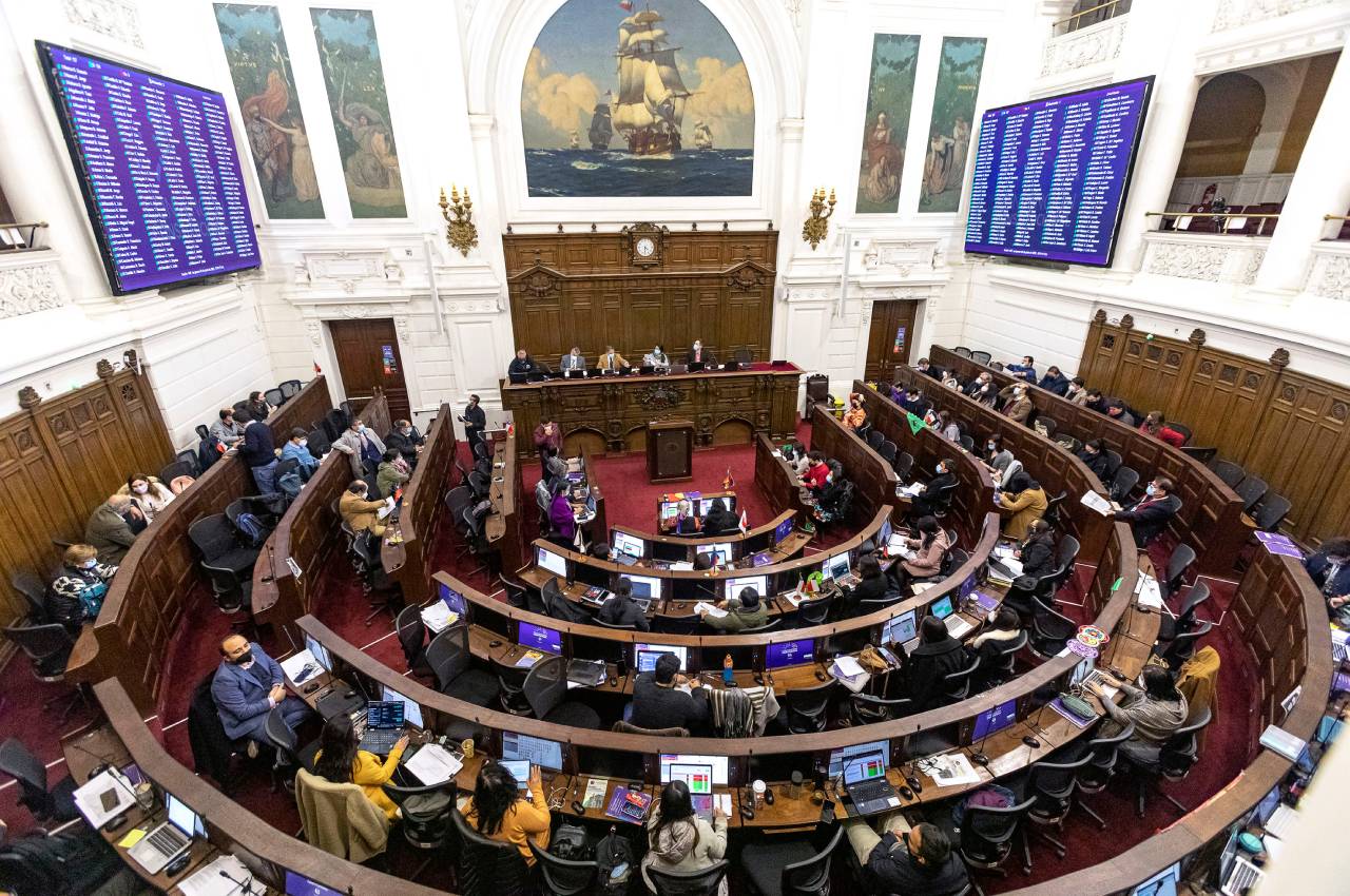 Pleno de la Convención Constitucional aprobó primeros artículos transitorios de la nueva Constitución