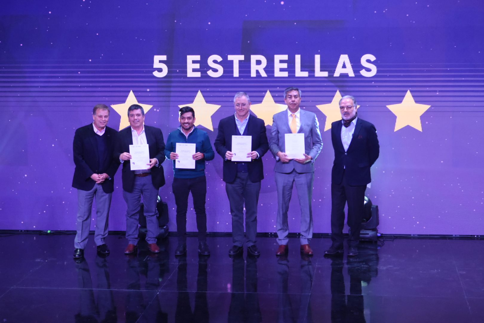 Dos empresas de la construcción en Magallanes recibieron premio por su seguridad laboral