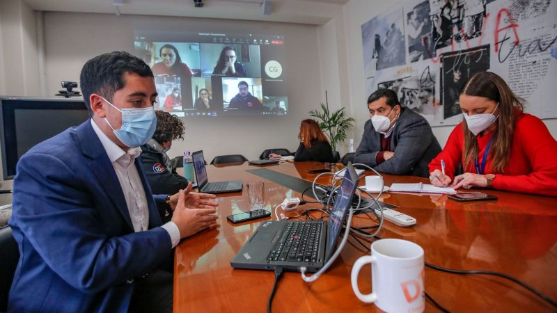 Dirección del Trabajo velará por los derechos laborales de las jugadoras de fútbol en su transición al profesionalismo