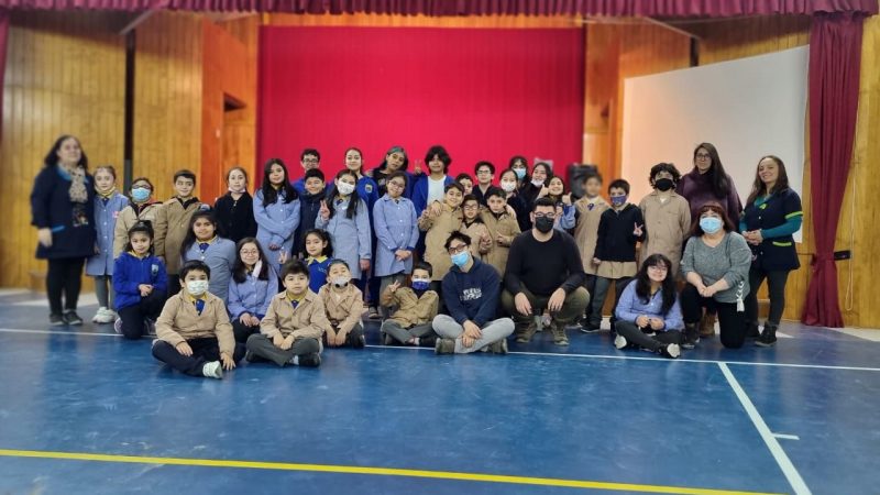 Por primera vez, PAR Explora Magallanes realizó talleres a docentes y estudiantes en la Escuela Puerto Harris, ubicada en Isla Dawson