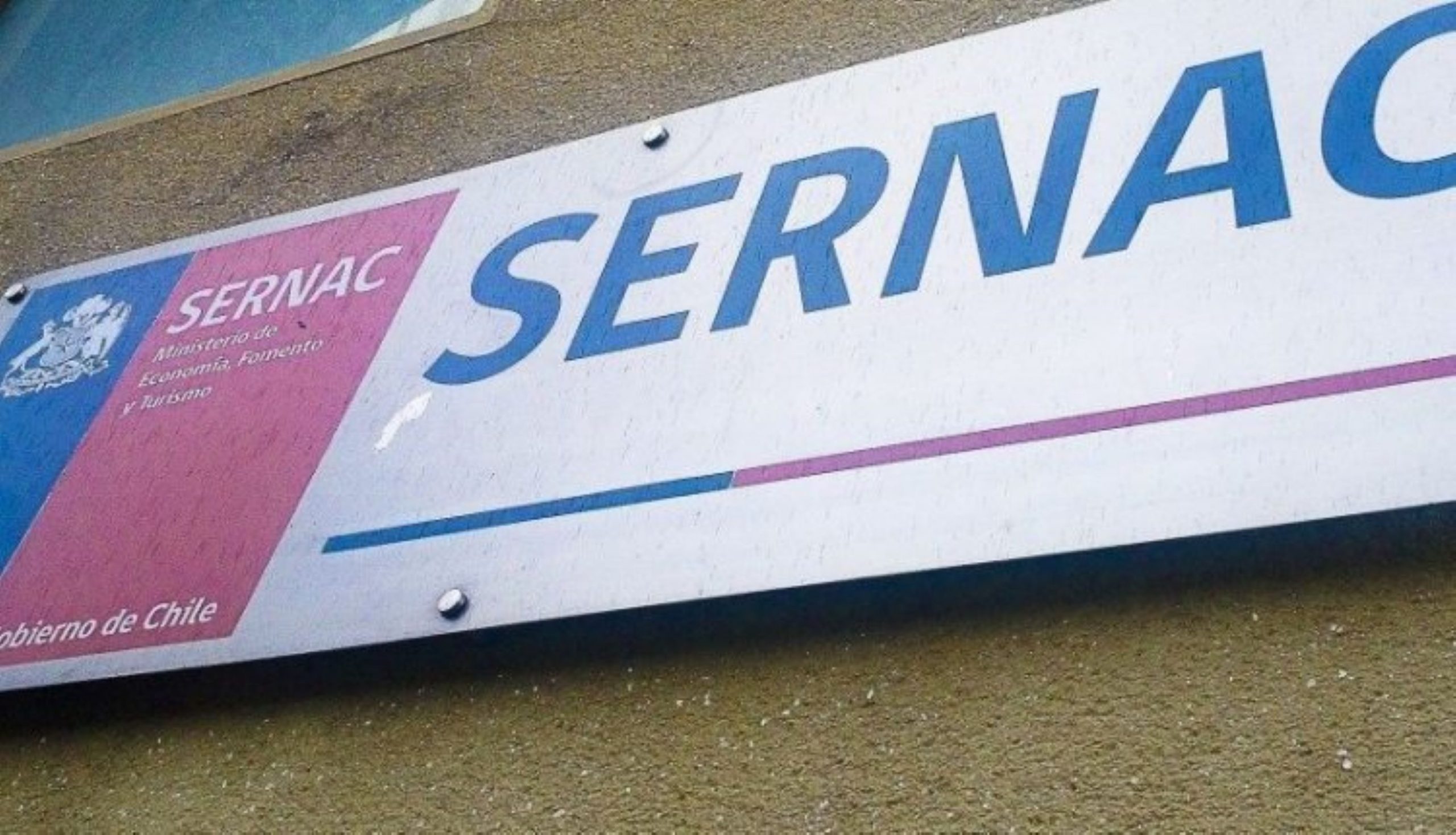 SERNAC culminó mesa de trabajo con empresas de telecomunicaciones, para eliminar avisos publicitarios en la telefonía celular