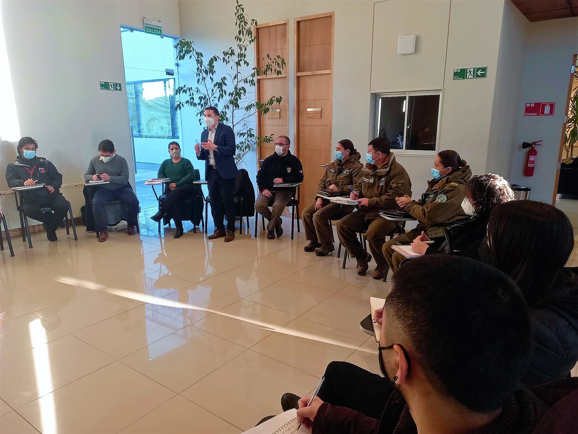 Serviu coordina la primera mesa de trabajo para abordar la temática de Campamentos en Magallanes