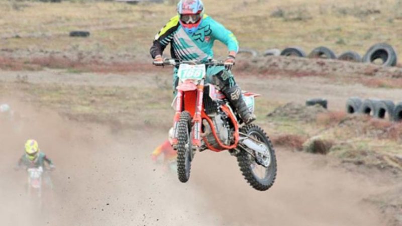 Más de 82 pilotos participaron en la 8a versión del “Enduro Internacional ” con motivo del Aniversario de Porvenir
