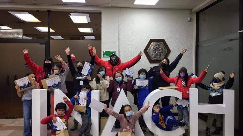 Mini-detectives antárticos buscaron pistas del Continente Blanco en Punta Arenas