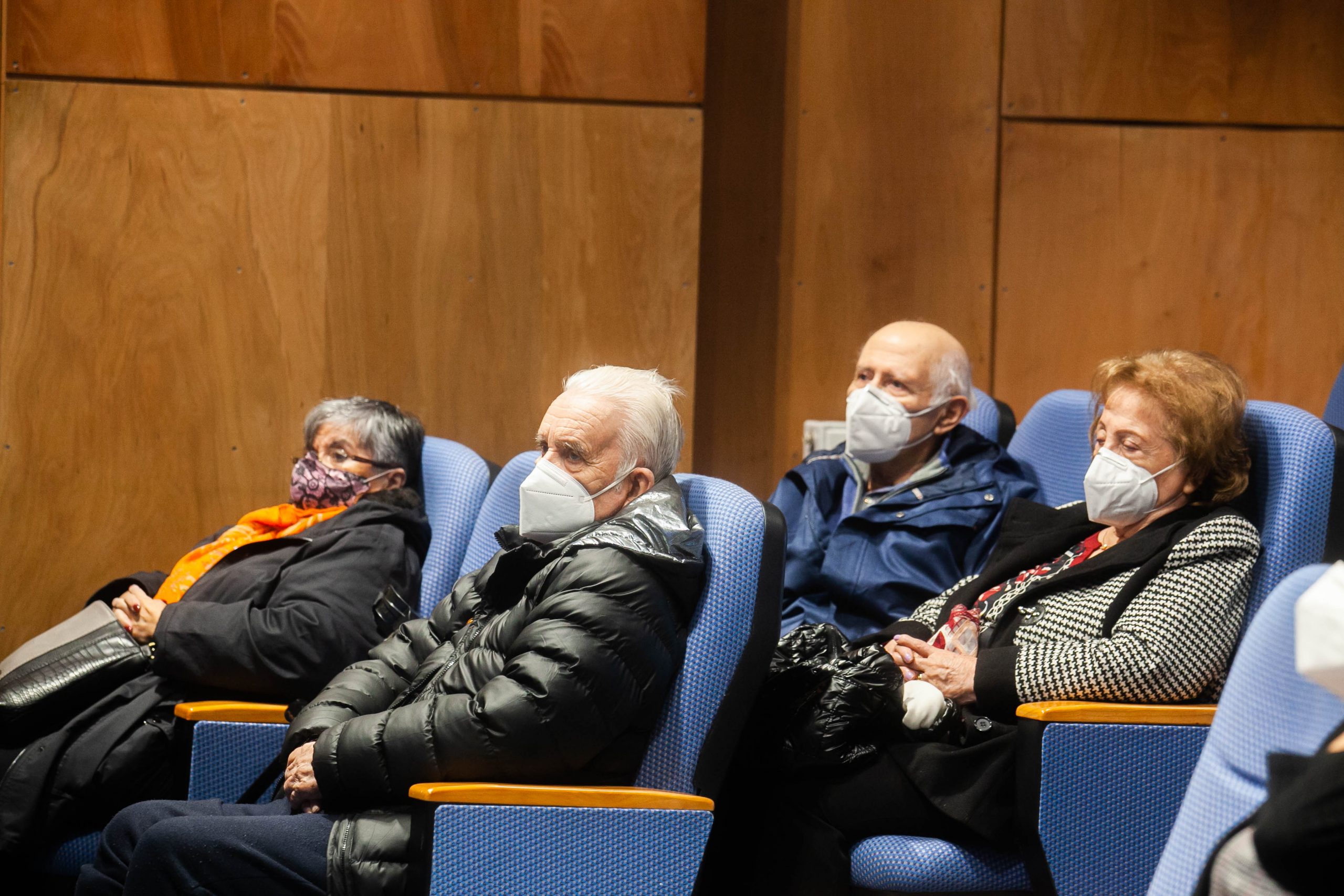 30 personas mayores con secuelas post COVID-19 recibieron rehabilitación integral en el CADI UMAG