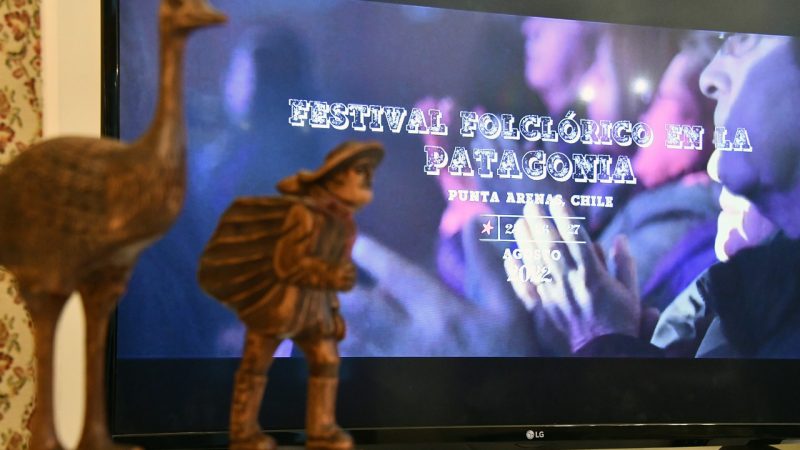 Con Cami Gallardo, bloque depresivo y los Jaivas regresa el Festival Folclórico en la Patagonia.