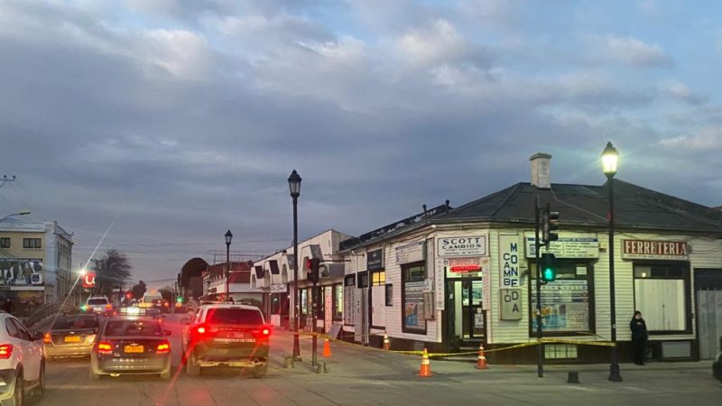 Individuo a mano armada asaltó un local de casa de cambios en pleno centro de Punta Arenas