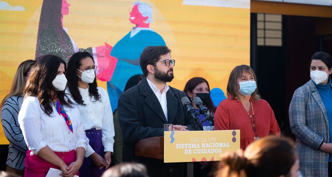 Presidente Boric lanza proceso de reconocimiento del trabajo de las mujeres cuidadoras