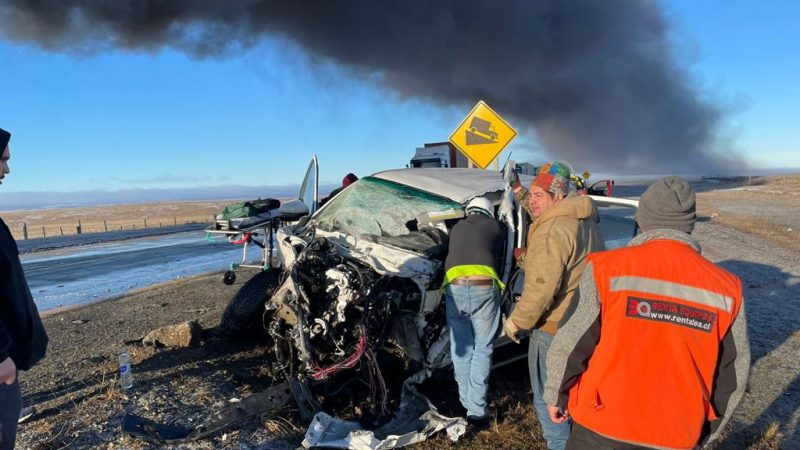 Colisión frontal entre camión y camioneta deja dos lesionados  en Ruta 257 en Tierra del Fuego