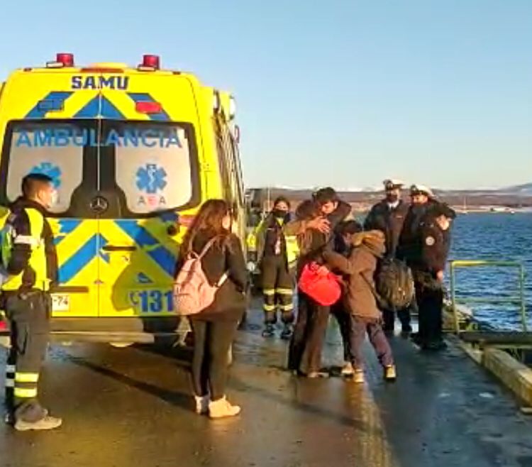 Unidades de la III Zona Naval continúan con las operaciones de búsqueda y salvamento marítimo en el sector de Estrecho Nelson, a 234 kilómetros de Puerto Natales