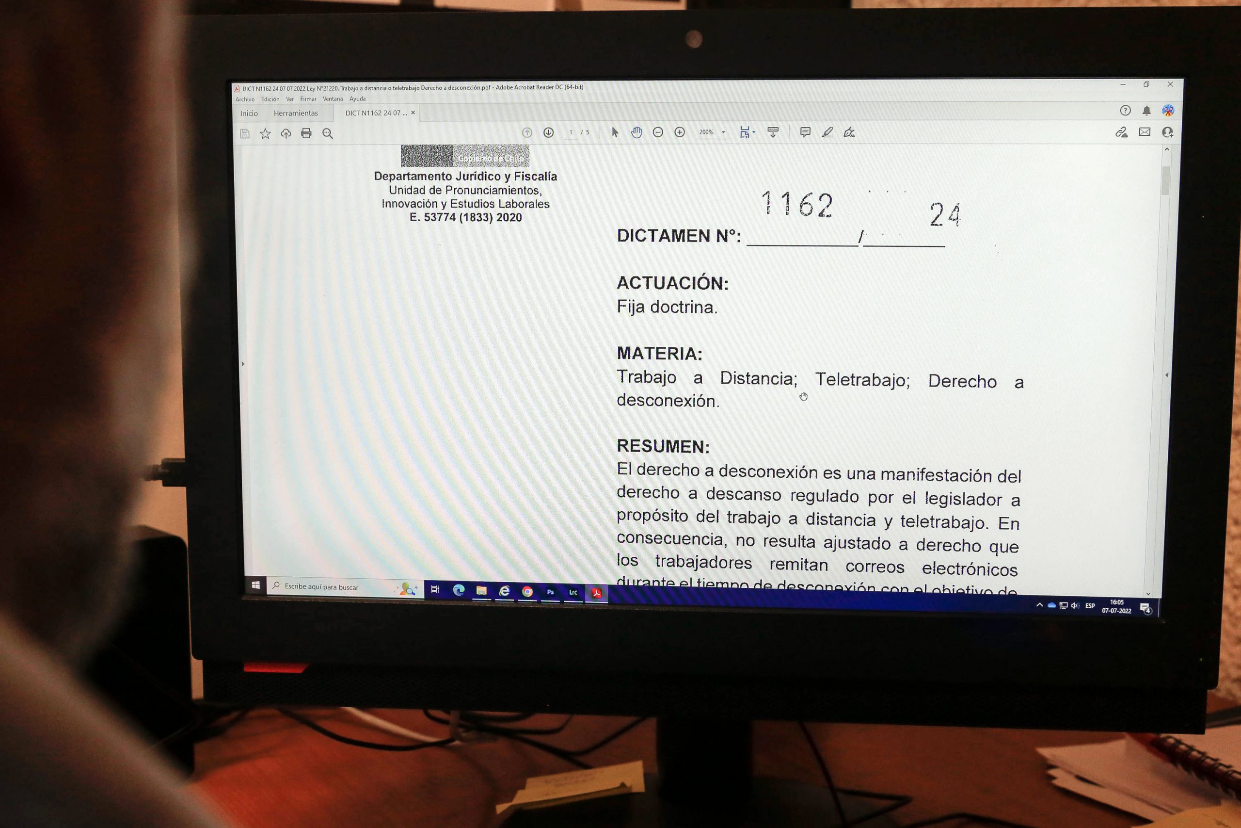 Dirección del Trabajo determina que trabajadores en teletrabajo no deben responder requerimientos de sus empleadores en sus tiempos de desconexión