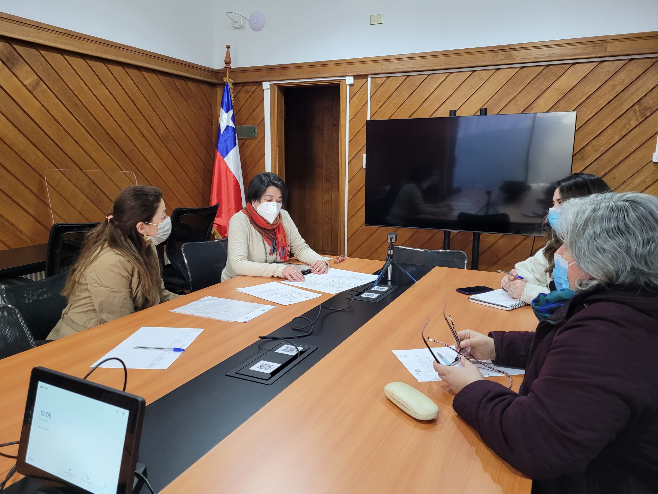 Directora PAR Explora Magallanes se reunió con Seremi de Ciencia Macrozona Austral para coordinar actividades