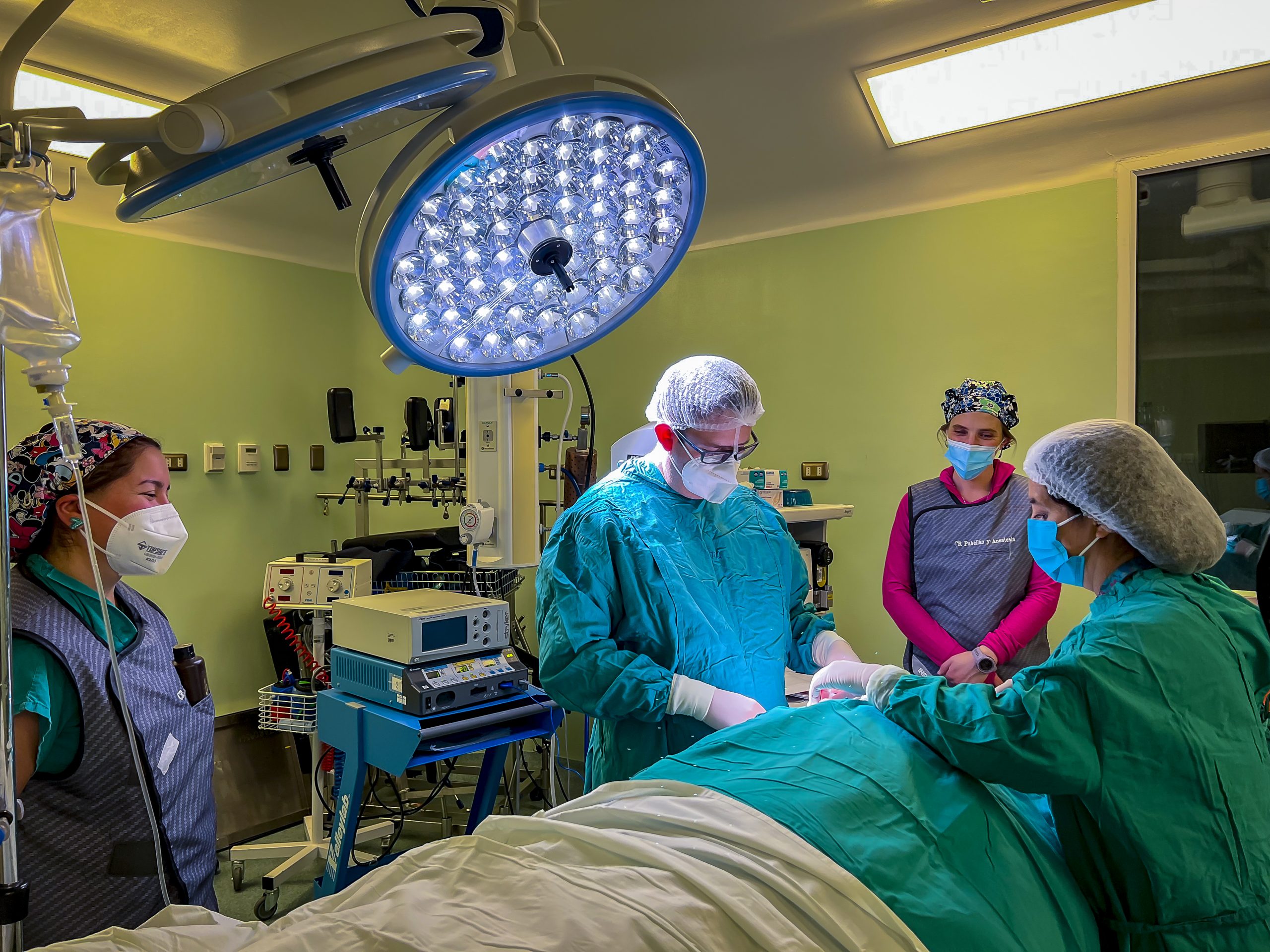 Un nuevo operativo del Colegio Médico Magallanes benefició a pacientes oncológicos