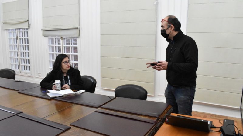 Delegada presidencial regional y seremittcoordinan detalles del transporte público para plebiscito de salida