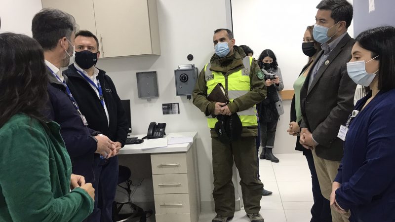 Autoridades de Salud y Alcalde Claudio Radonich participan en implementación de alcoholemias en SAR Juan Damianovic de Punta Arenas