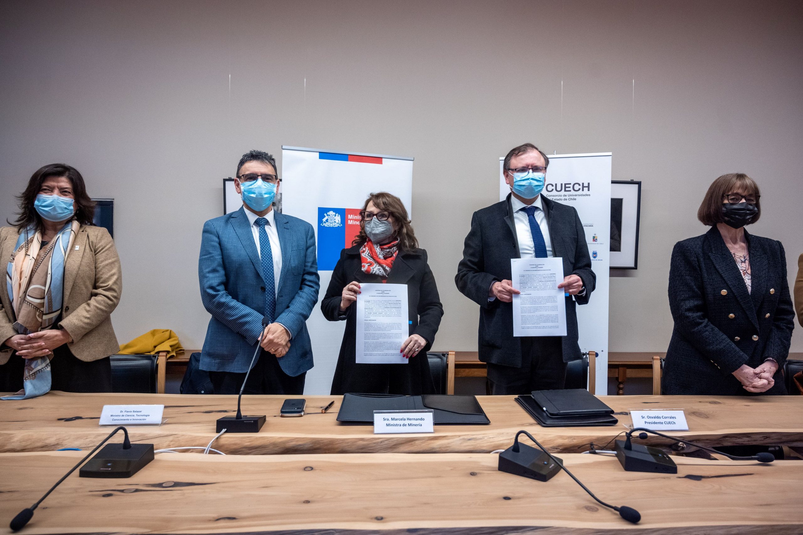 Ministra de Minería Marcela Hernando genera alianza estratégica con Universidades Estatales para contribuir y fortalecer el desarrollo del litio en el país