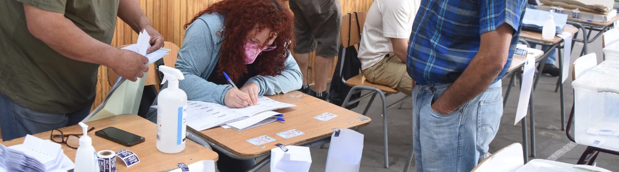 SERVEL publica nombres de reemplazantes para vocales de mesa del plebiscito del 4 de septiembre próximo