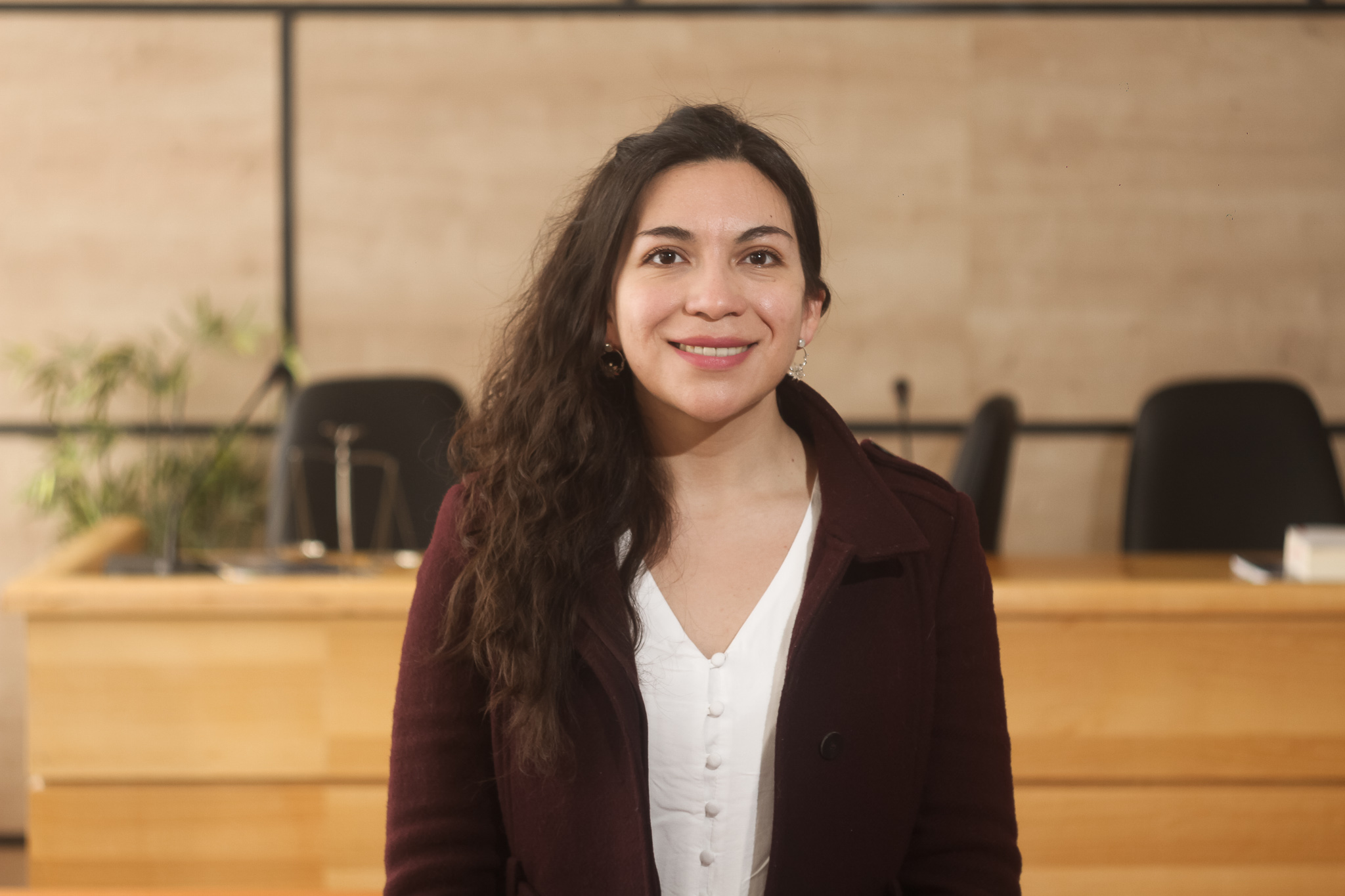 Experta en Derecho Laboral de la Universidad de Magallanes, plantea que la legislación contiene normas que perpetúan la discriminación hacia las mujeres