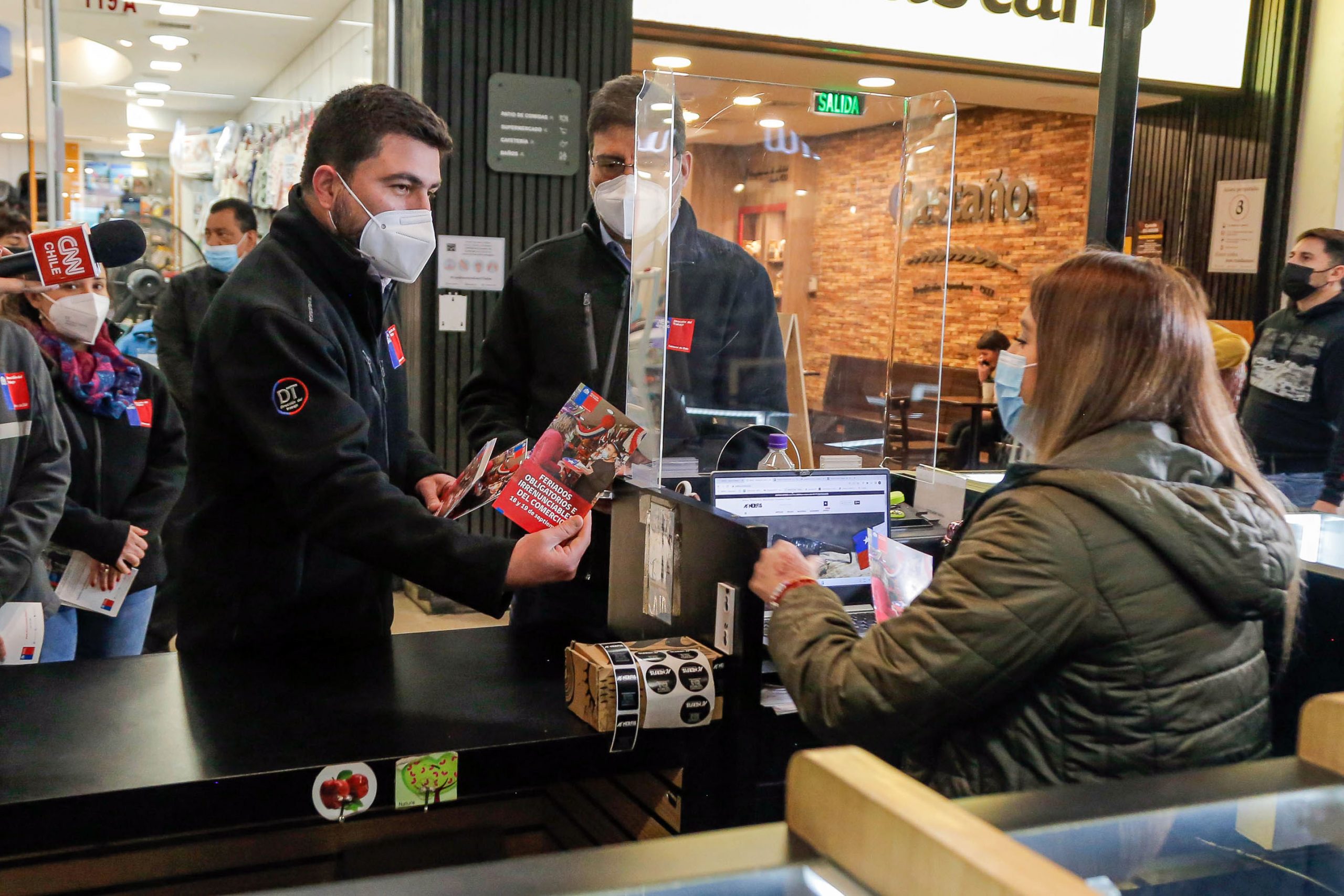 Dirección del Trabajo fiscalizará feriado obligatorio e irrenunciable del comercio el 18 y 19 de septiembre