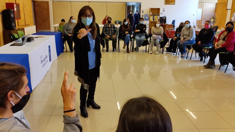 Municipio de Punta Arenas invita a participar de nuevos talleres de Lengua de Señas para niños y adultos