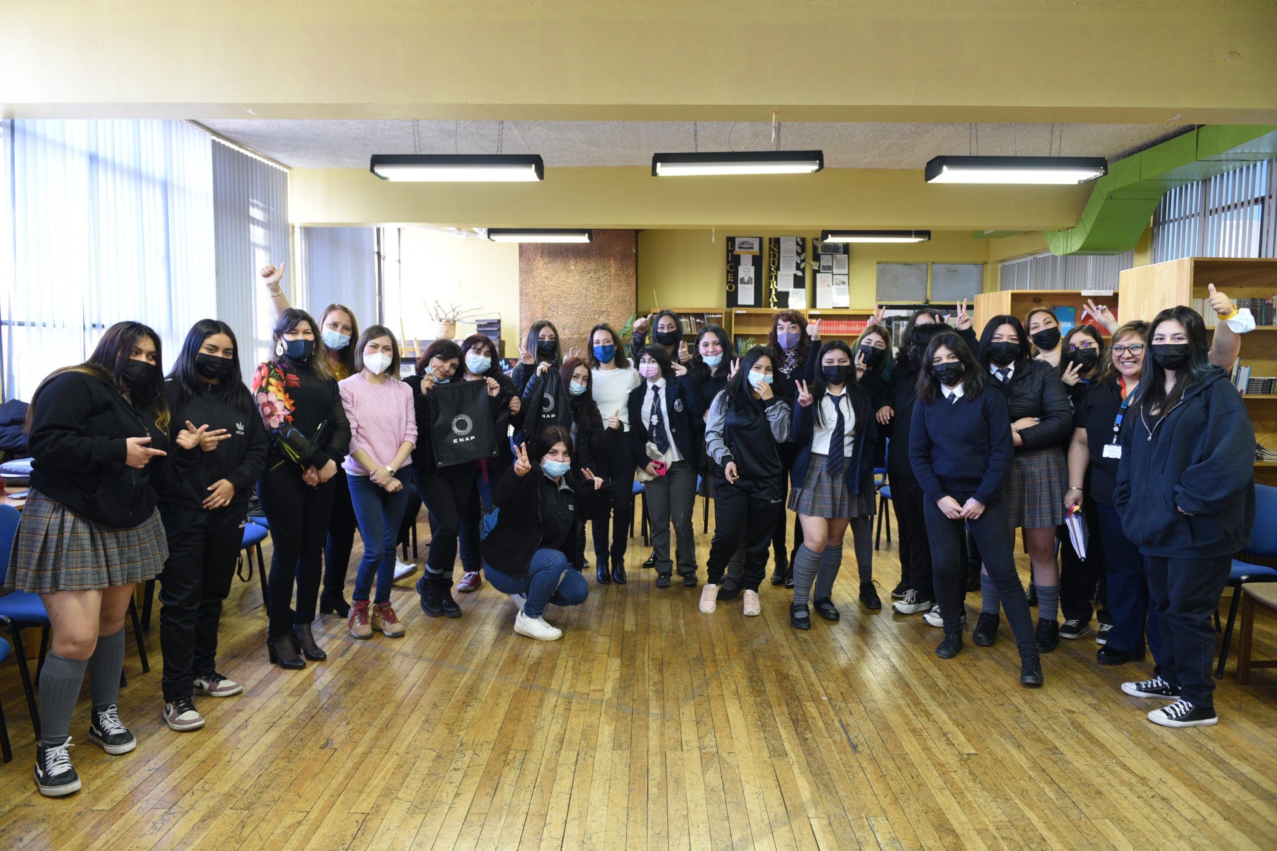 ENAP desarrolla conversatorios para impulsar participación femenina en la industria energética