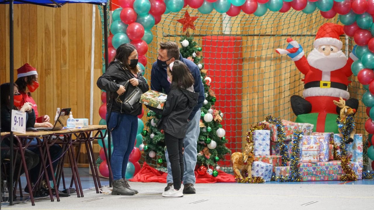 Navidad Municipal en Punta Arenas: Hasta el viernes 30 se extienden las inscripciones para que los más pequeños reciban sus regalos