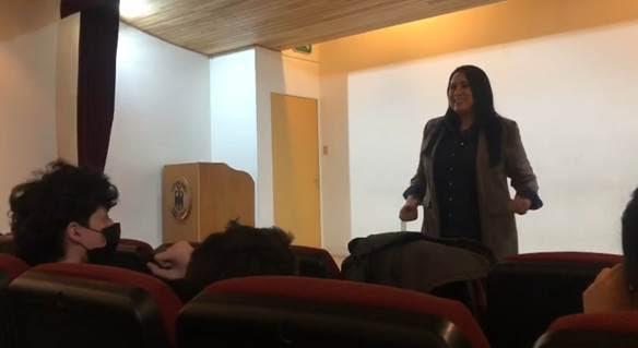 Fiscalía Regional realiza charla de orientación vocacional en Colegio Alemán de Punta Arenas