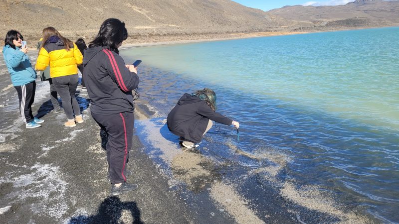 PAR Explora Magallanes en el Parque Nacional Torres del Paine conoció proyecto de Ciencias de estudiantes del Liceo Gabriela Mistral de Puerto Natales￼