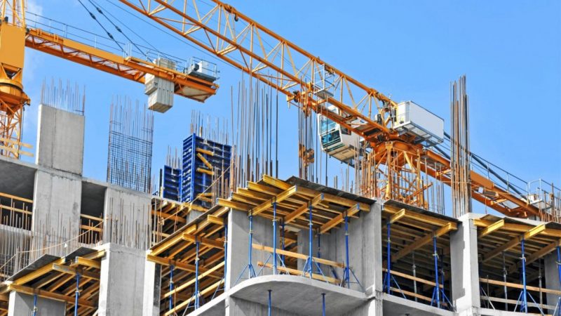 Empresas de la construcción anuncian disminución de la inversión privada del sector en 2022 y 2023