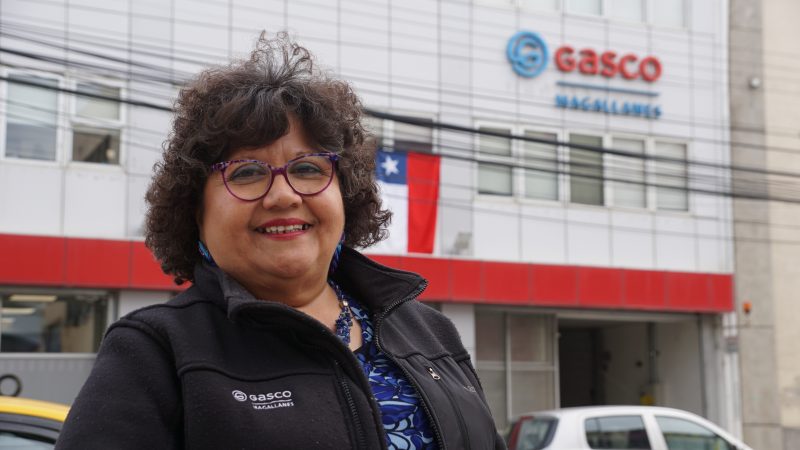 Tras 41 años de trabajo, antigua profesional de Gasco Magallanes se retira de la empresa