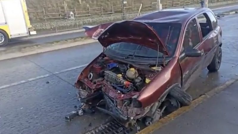 Chóferes en estado de ebriedad provocan colisión en Avenida Costanera de Punta Arenas. Ambos se dan a la fuga.