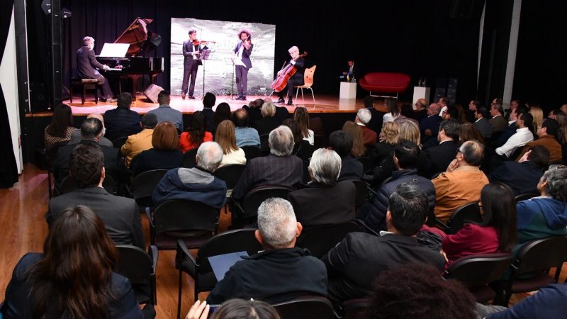 Municipalidad de Punta Arenas culminó las actividades 500 años con una ceremonia realizada en el Centro Cultural de España en Santiago