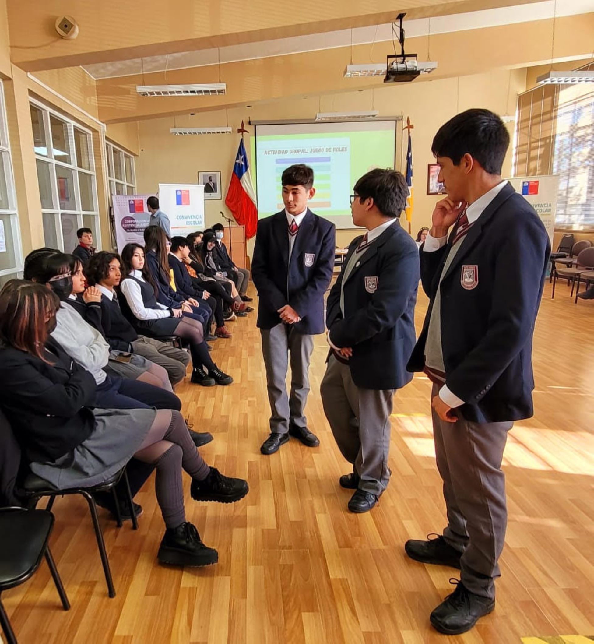 Se realizó Taller de “Mediación Escolar y Resolución Pacífica de Conflictos» | Participaron más de 30 estudiantes de 1º y 2º Medio de Punta Arenas. 