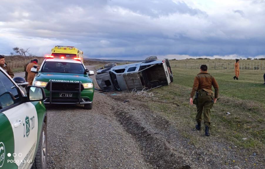 Una persona fallecida tras volcamiento en la ruta a Río Verde