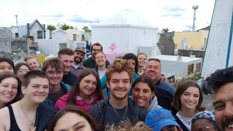 Crean ruta histórica al interior del cementerio Alberto Hurtado de Puerto Natales