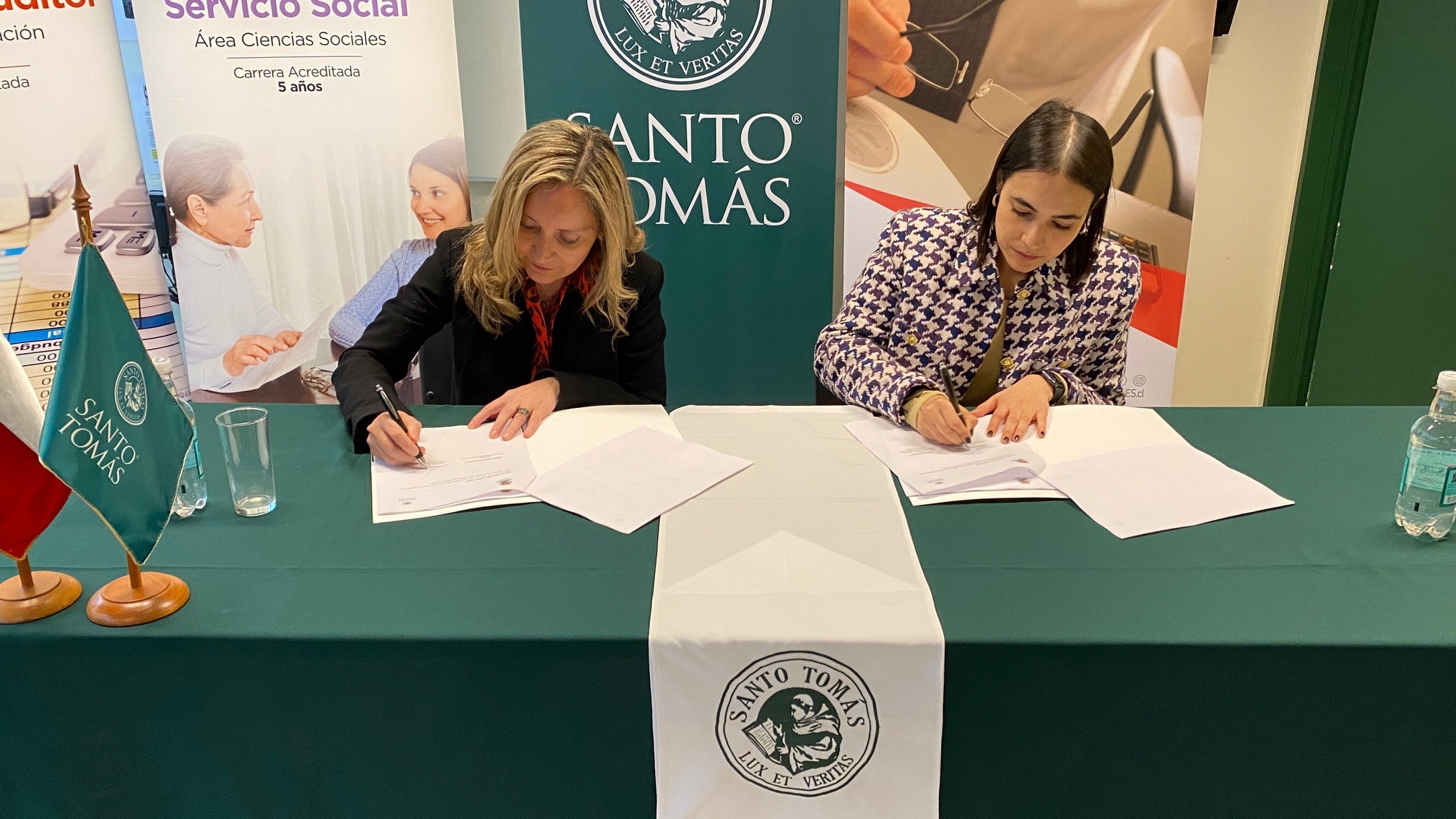 Convenio entre Municipalidad de Rio Verde y Santo Tomás permitirá a estudiantes realizar prácticas profesionales