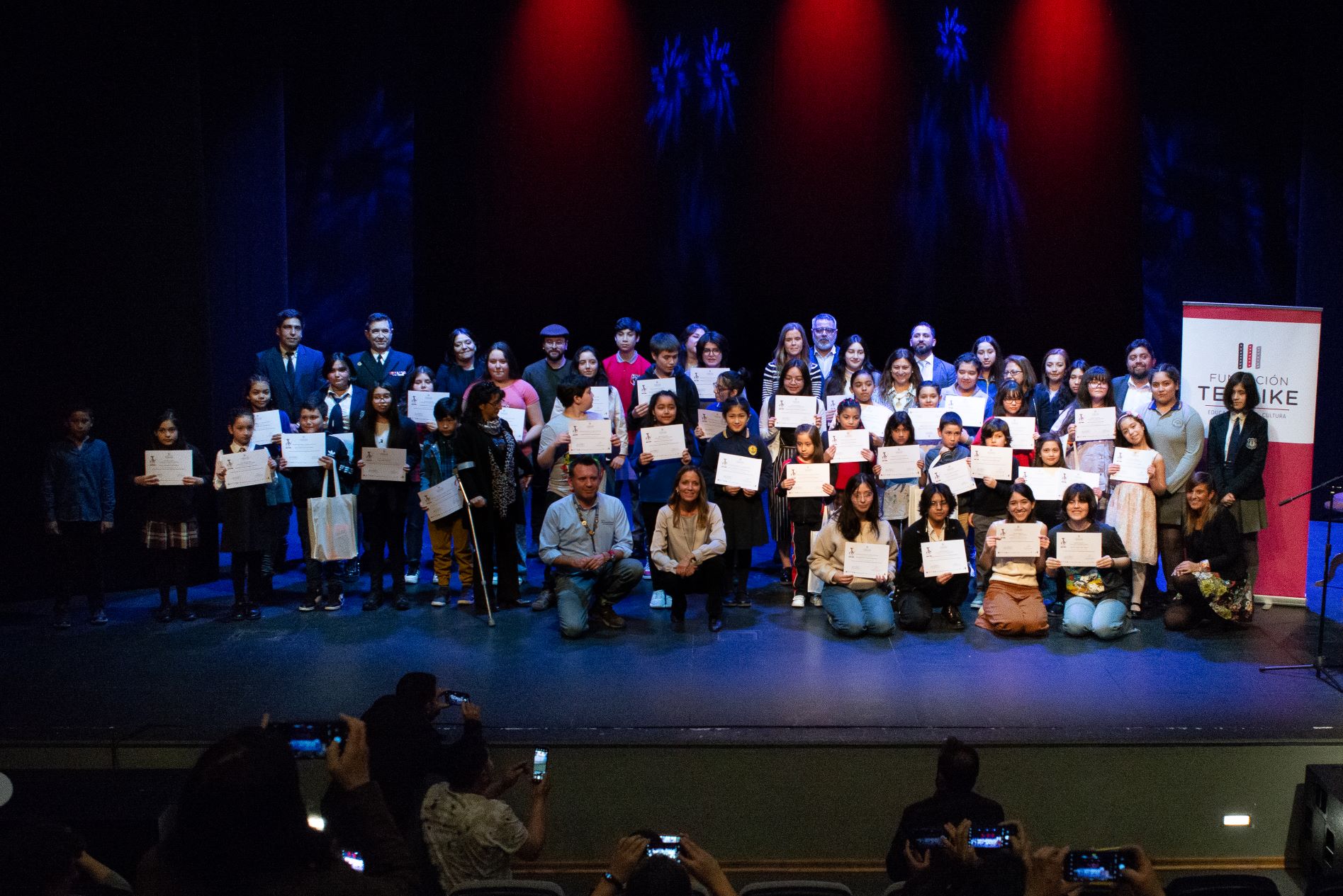 Fundación Teraike premia a los ganadores de su concurso “Jóvenes talentos de Magallanes, naturaleza austral” e inaugura exposición con trabajos ganadores 