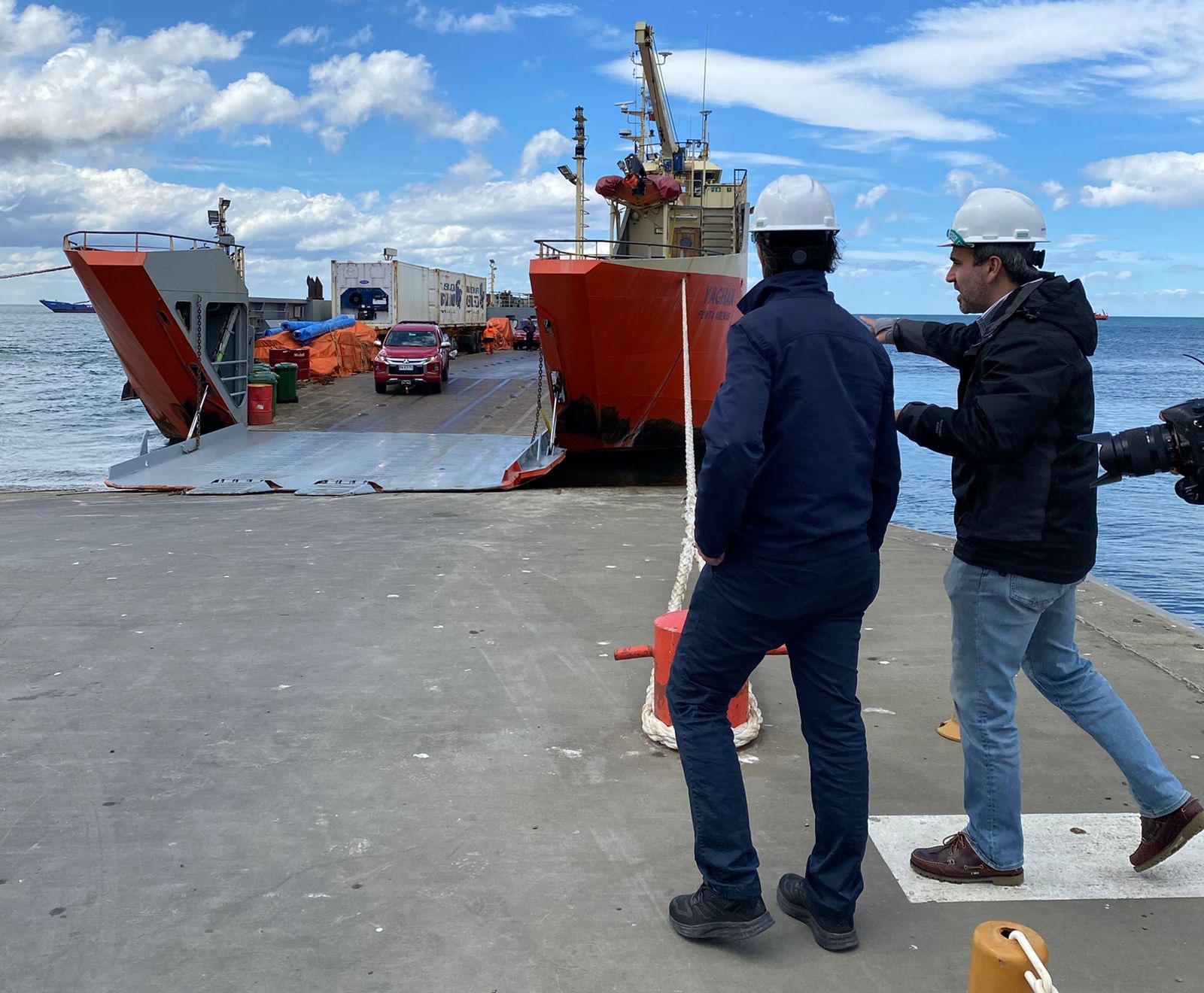 Servicio marítimo que une Punta Arenas con Puerto Williams ya cuenta con gratuidad para personas mayores 