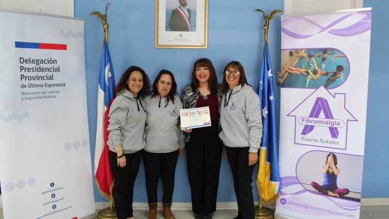 Delegada Romina Álvarez entrega Fondo Social Presidente de la República 2022, a  Agrupación de Fibromialgia y Dolores Crónicos de Puerto Natales, que beneficiará a 45 socias y socios