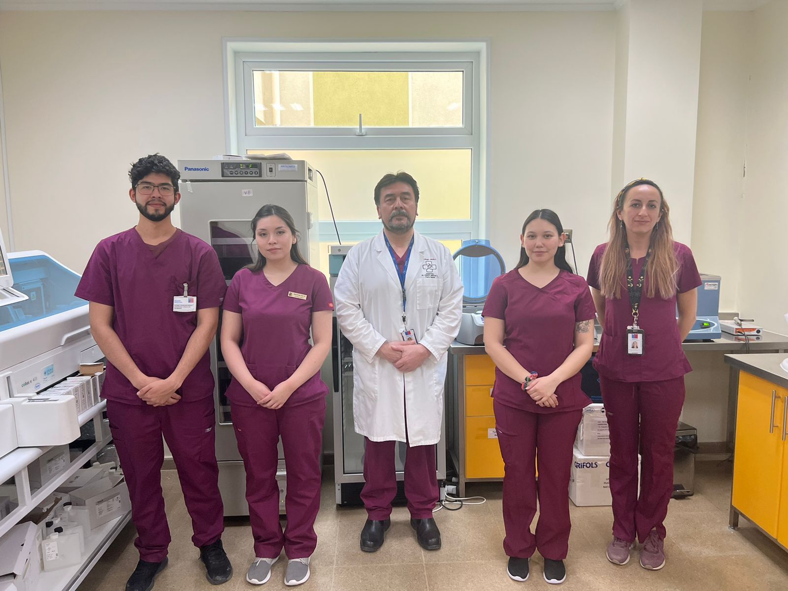 Alumnos de tres universidades de la carrera de Tecnología Médica finalizan exitosa pasantía en el Servicio de Laboratorio Clínico del Hospital Dr. Augusto Essmann Burgos de Porvenir