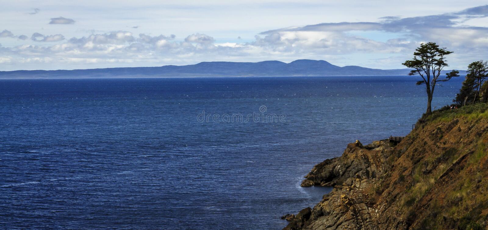 Chubascos débiles y vientos hasta 60 kmh se pronostican hoy en Magallanes