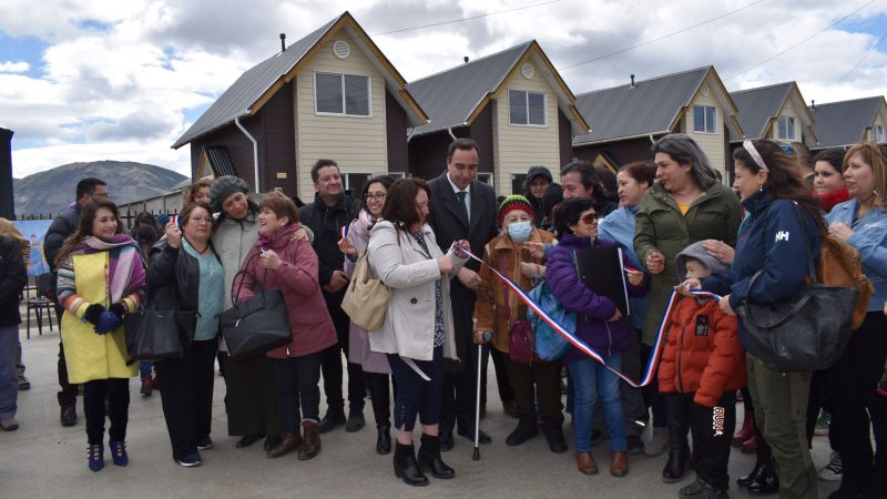 194 familias recibieron sus viviendas sin deuda en los conjuntos habitacionales Natales Oriente 2 y 3 