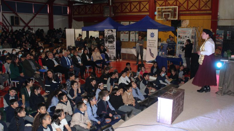 Feria literaria «Vendaval Cultural en Magallanes» se realizó en Puerto Williams