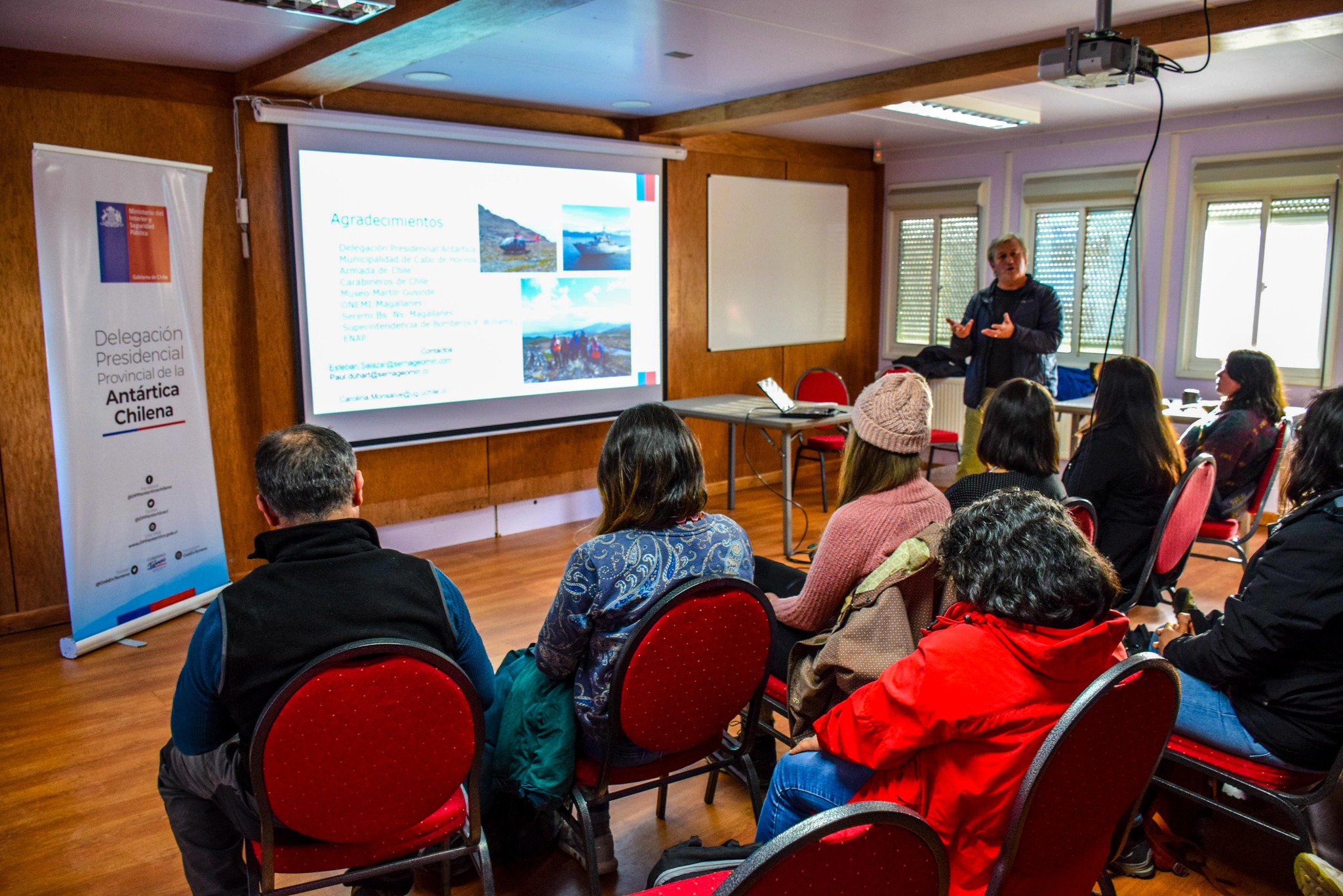 En Puerto Williams: Difunden inéditos estudios sobre la geología de los Dientes de Navarino
