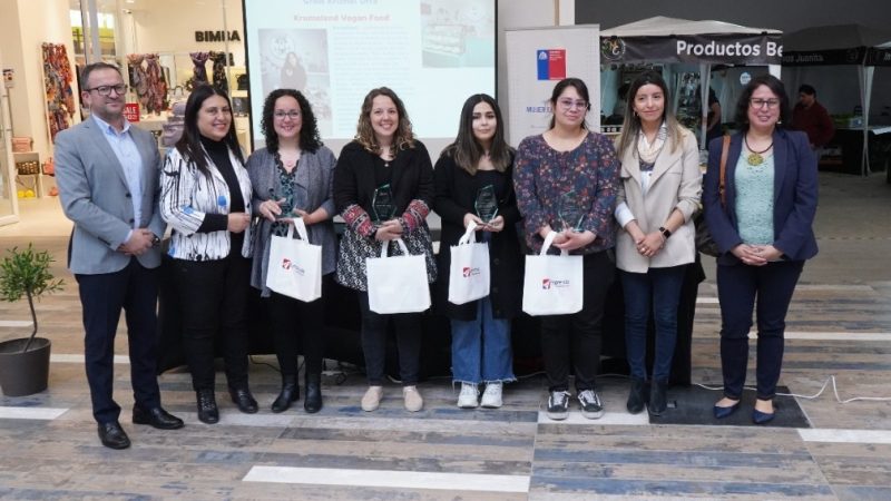 Cuatro magallánicas fueron distinguidas con el Premio Mujer Emprende 2022