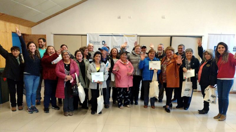 Programa Con Buena Energía capacitó a presidentes de Juntas de Vecinos de Punta Arenas