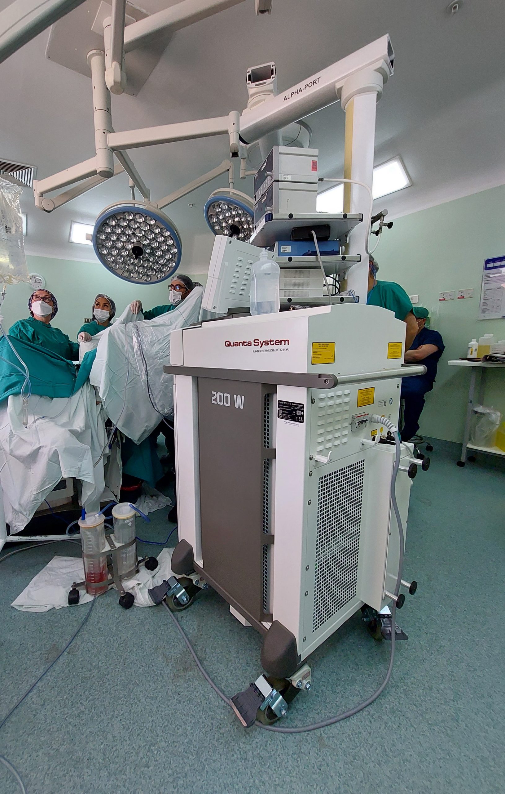 Nuevas técnicas de cirugía prostática láser se realizan por primera vez en la Región desde el Hospital Clínico Magallanes