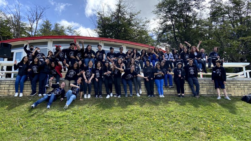 Más de 50 jóvenes participaron del último encuentro de estudiantes del año en el centro deportivo Leñadura