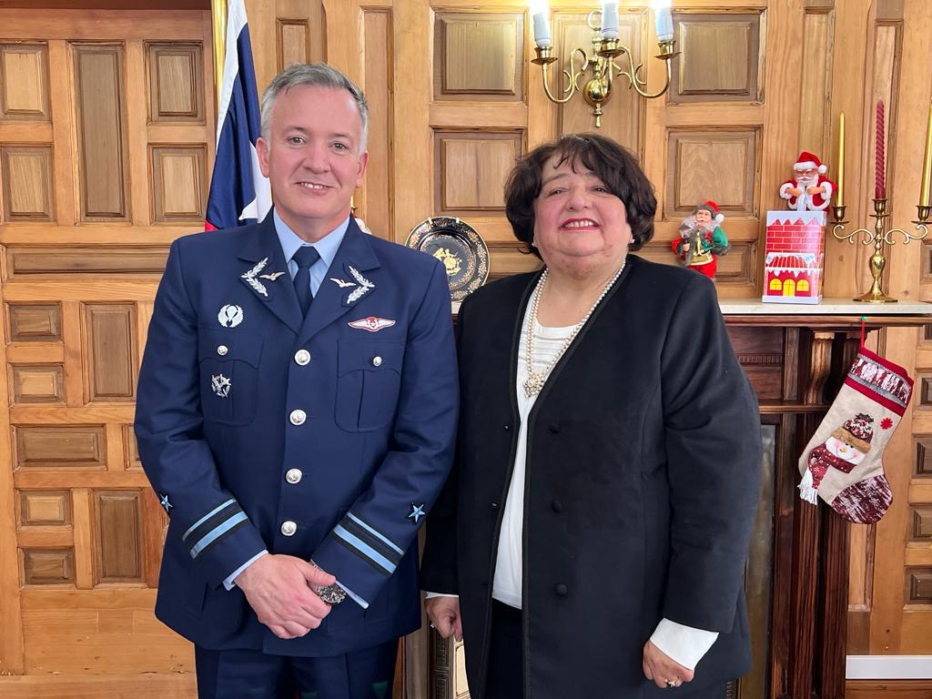 Presidenta de la Corte de Apelaciones de Punta Arenas recibió saludo protocolar de Comandante en Jefe de la IV Brigada Aérea